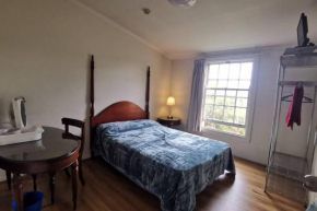 Fully furnished and best price around! pur